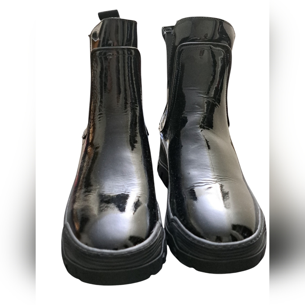 Greats Black Chelsea Ankle Boots with Chunky Sole and Elastic Panels